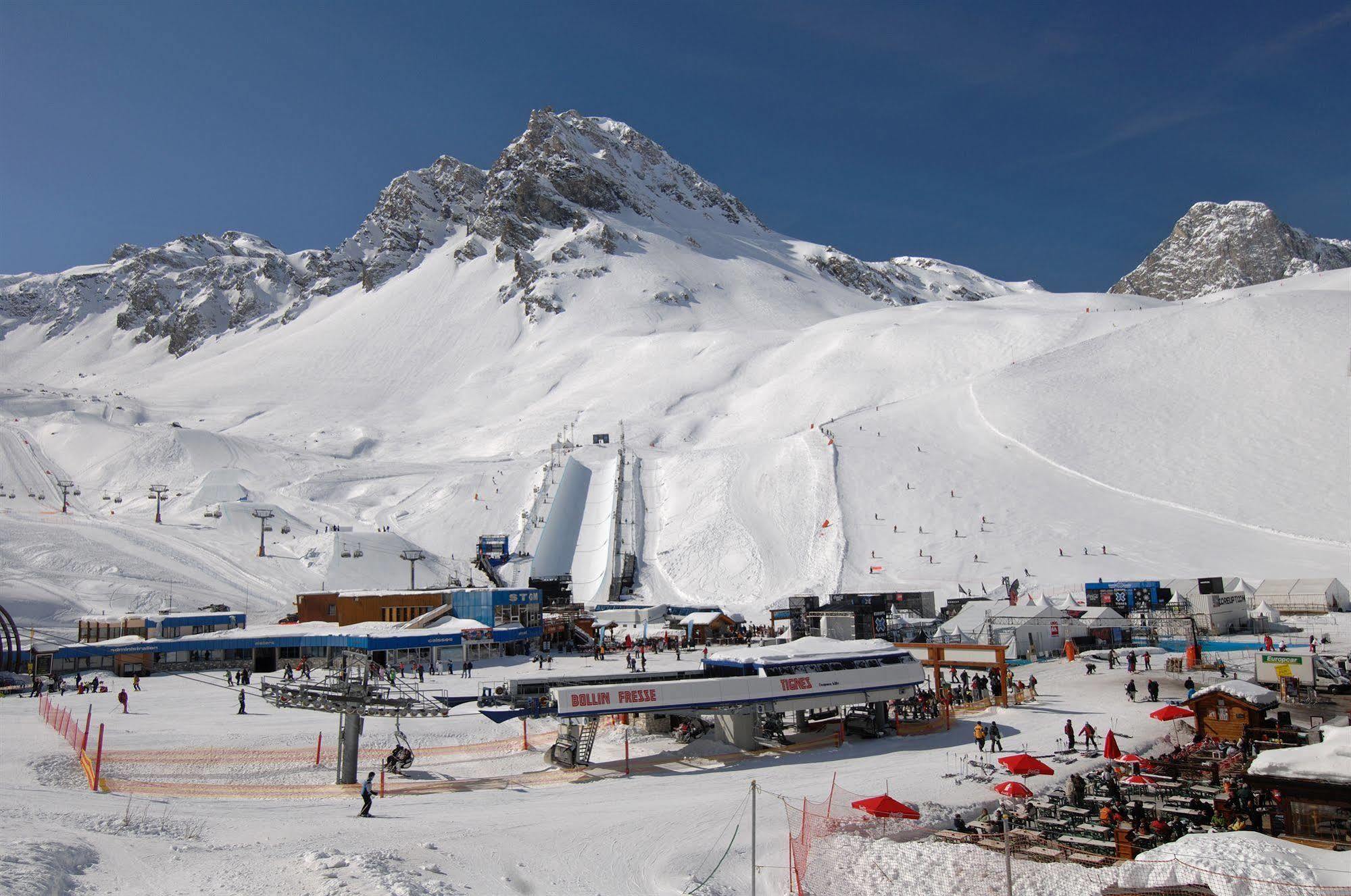 Residence Odalys Le Rond Point Des Pistes Тин Екстериор снимка
